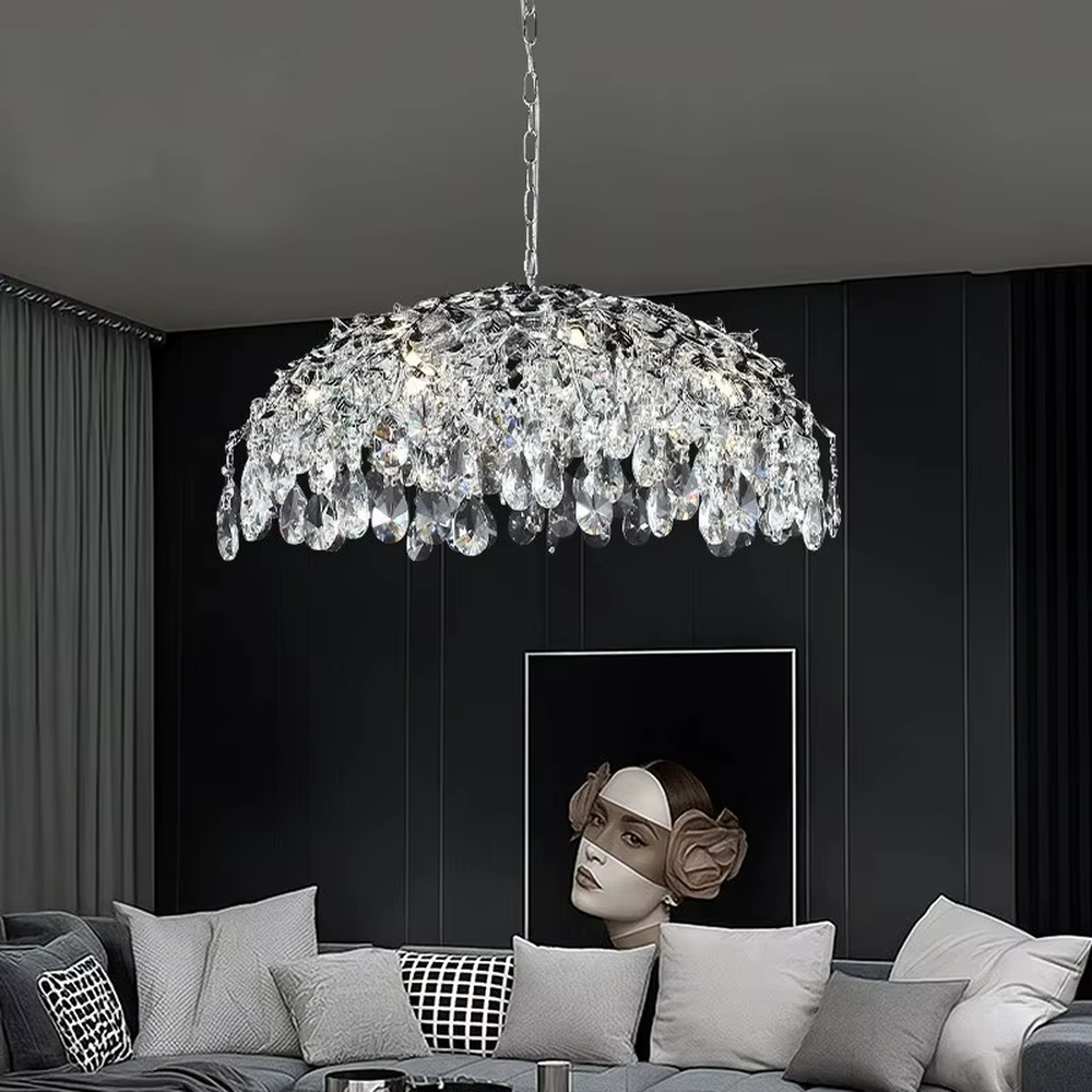 This is a luxurious artistic golden branch crystal chandelier, with a golden metal branch structure and numerous crystal pendants, featuring strong luxury and artistic sense, brilliant lighting. It is used for space lighting and decoration, creating a high-end luxurious atmosphere. Suitable for luxury villa living rooms, high-end hotel banquet halls, European-style restaurants and other places.
