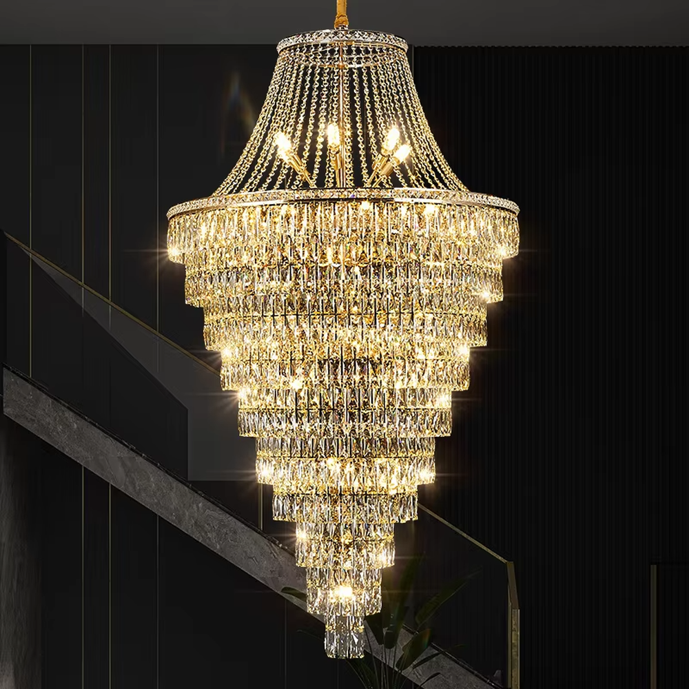 Luxurious multi-layer tower-shaped crystal chandelier, golden frame paired with dense crystal pendant decorations, brilliant and gorgeous lighting, creating a high-end luxurious atmosphere.