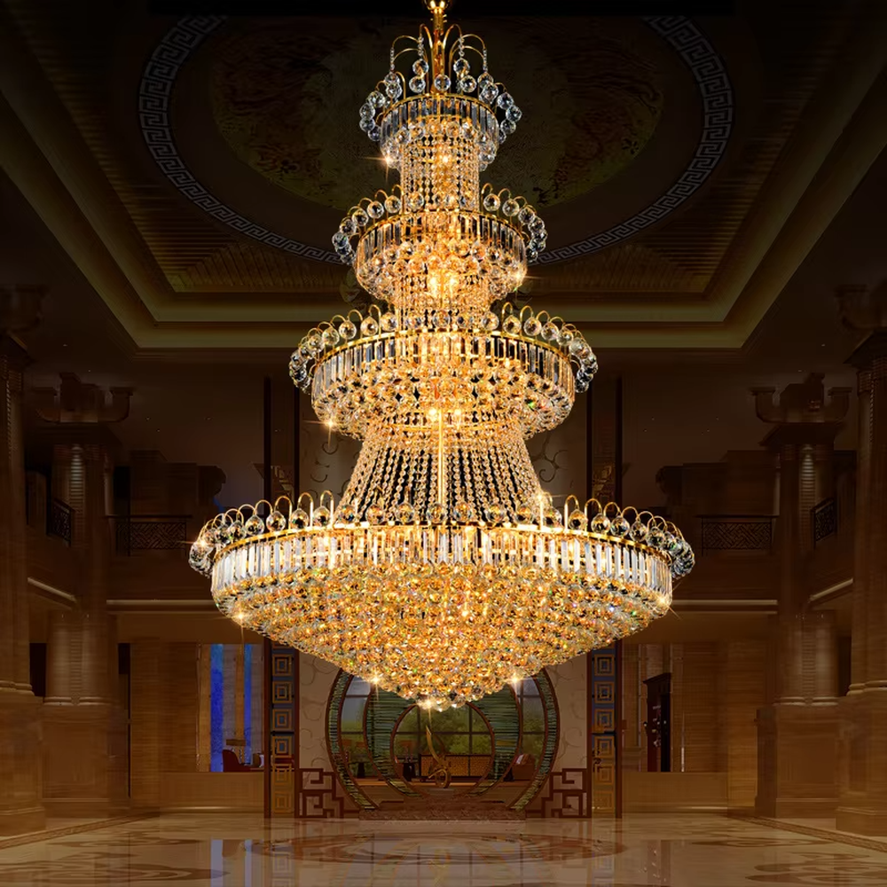 Luxurious multi-layer gold-frame full-crystal European court chandelier, dense crystal inlay + golden metal frame, brilliant and gorgeous lighting, creating a top-level high-end luxurious atmosphere.