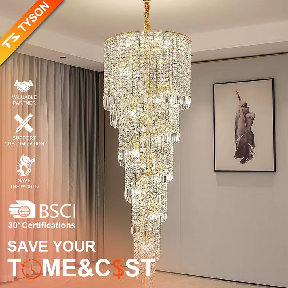 Luxurious gold-top multi-layer crystal column high-ceiling chandelier, gold decorations + stacked transparent long crystal columns + brilliant light effect, creating a high-end luxurious high-ceiling space atmosphere.