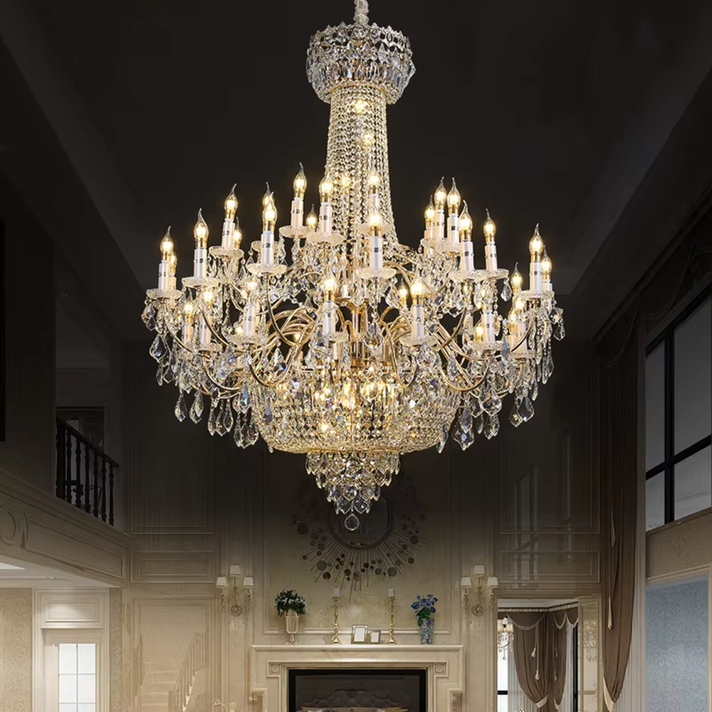 European court-style full-crystal multi-layer candelabra chandelier, transparent crystal arms + crystal bead pendants + candle-shaped bulbs, brilliant and gorgeous lighting, creating a luxurious retro atmosphere.