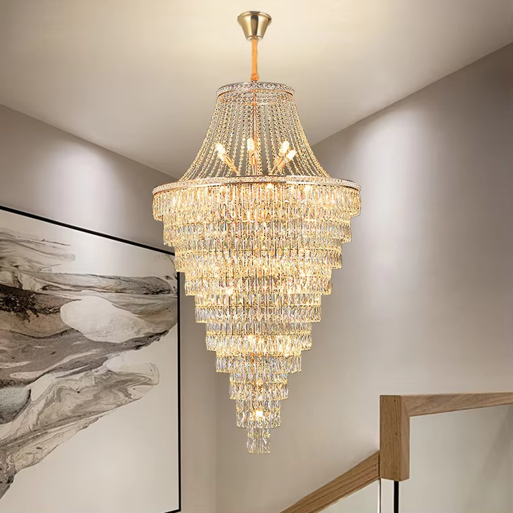 Luxurious multi-layer tower-shaped crystal chandelier, golden frame paired with dense crystal pendant decorations, brilliant and gorgeous lighting, creating a high-end luxurious atmosphere.