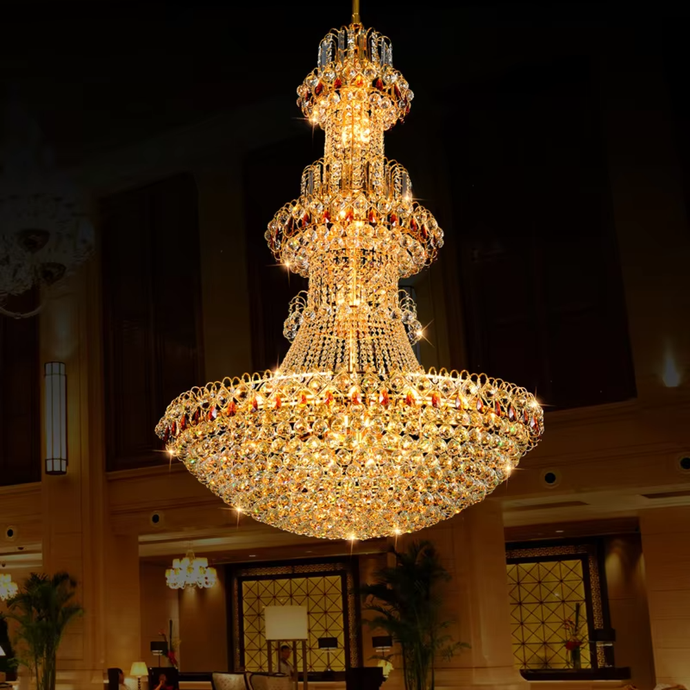 Luxurious multi-layer golden metal frame crystal chandelier, inlaid with gold and red two-color crystals, brilliant and gorgeous lighting, creating a noble-level luxurious atmosphere.