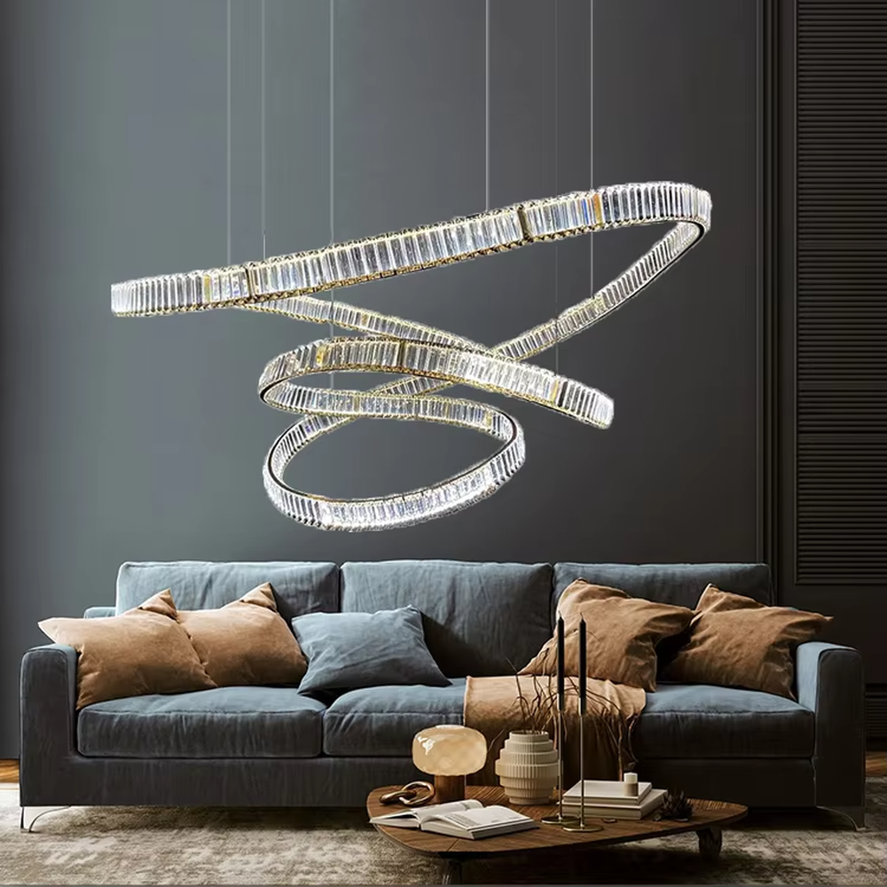 Luxury spiral crystal chandelier (multi-faceted cut crystals + curved shape), warm light effect, creating a brilliant and high-end light luxury space atmosphere.