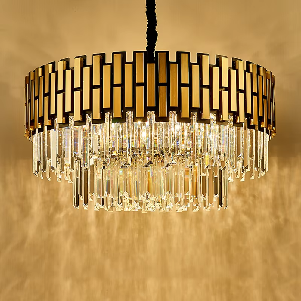 Light luxury black-gold strip frame circular crystal chandelier, decorated with pendant transparent crystal strips, brilliant and gorgeous lighting, creating a high-end light luxury atmosphere.