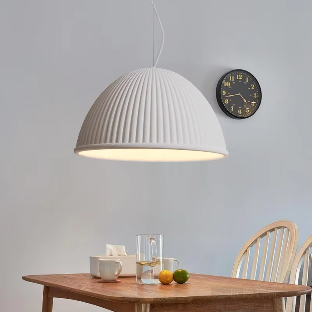 This is a modern minimalist gray striped dome chandelier, with a gray striped dome shape, featuring a minimalist and grand design, modern style. It is used for space lighting and decoration, creating a minimalist modern atmosphere. It is suitable for modern minimalist restaurants, Nordic-style home living rooms, office leisure areas and other places.