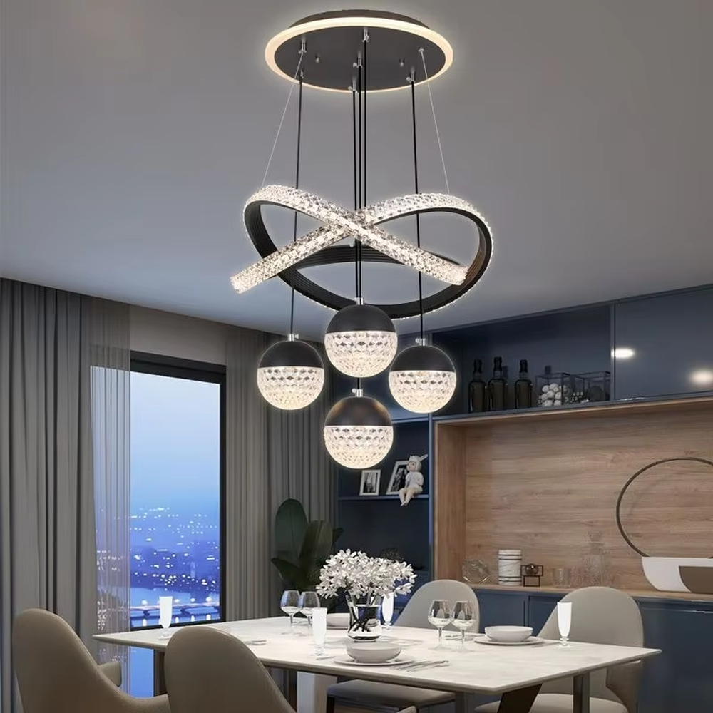 Light luxury double-ring crystal chandelier (black ring + crystal light strip + diamond-pattern glass balls), warm light effect, creating a stylish and luxurious home atmosphere.