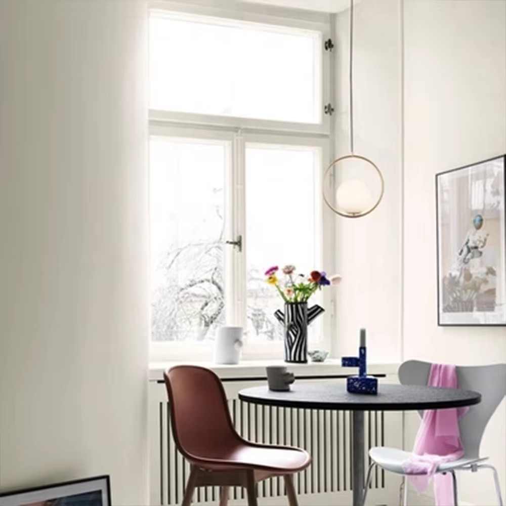 Minimalist gold ring glass ball chandelier (double-set model + warm light), warm light effect, creating a simple and high-end light luxury home atmosphere.