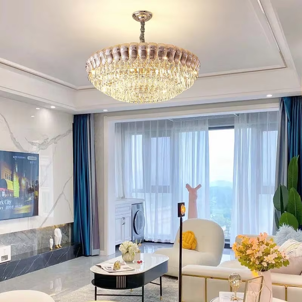 Light luxury rose gold decorative crystal chandelier, woven chain hanging + fan-shaped texture decorative frame + crystal pendants, brilliant and gorgeous lighting, creating a high-end light luxury atmosphere.
