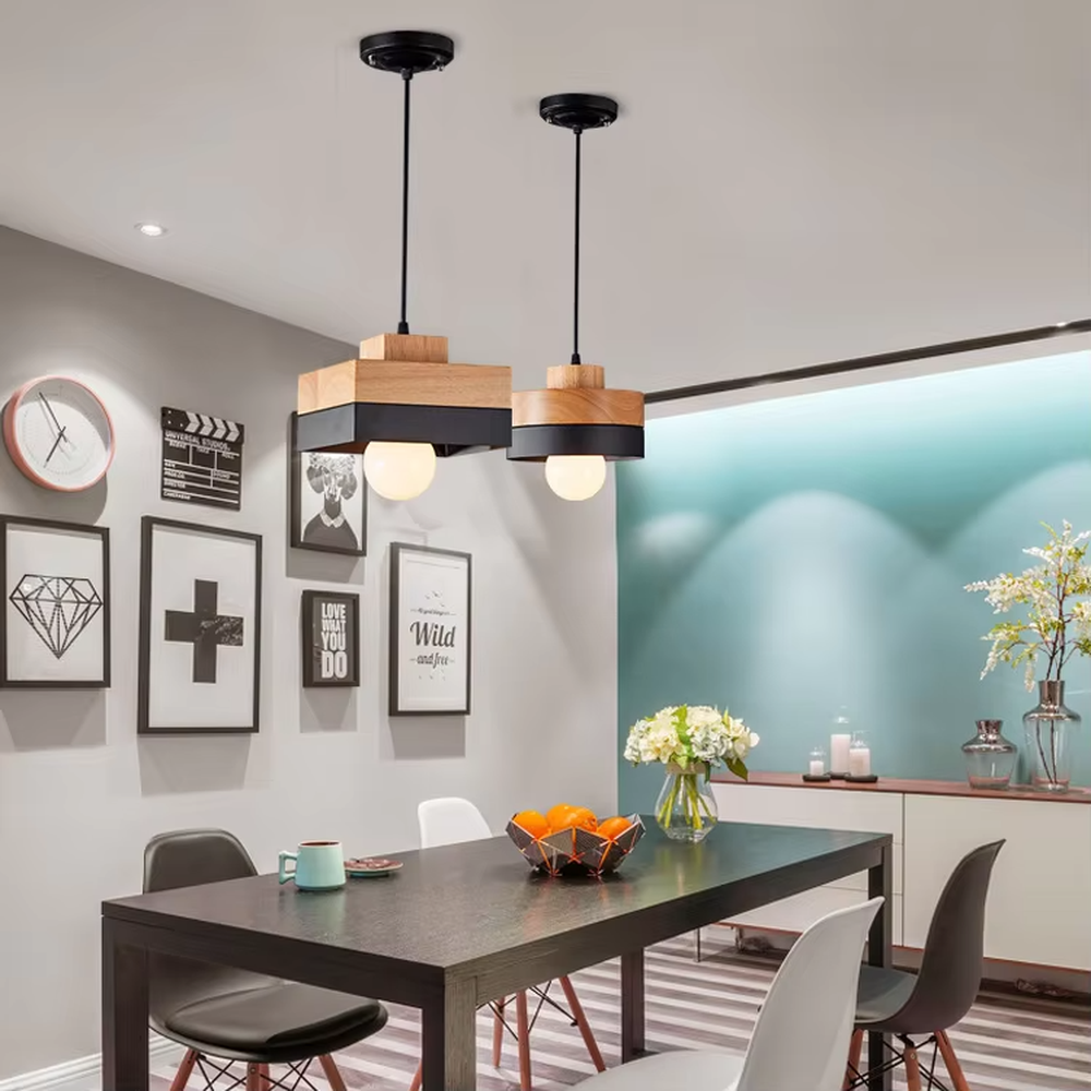 Log white ring minimalist chandelier (log + white ring splicing frame + milk-white glass ball), warm light effect, creating a natural and fresh home atmosphere.