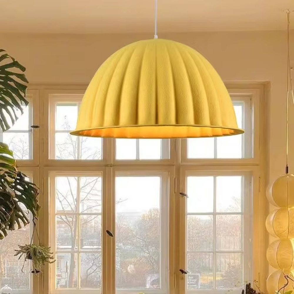 This is a modern minimalist gray striped dome chandelier, with a gray striped dome shape, featuring a minimalist and grand design, modern style. It is used for space lighting and decoration, creating a minimalist modern atmosphere. It is suitable for modern minimalist restaurants, Nordic-style home living rooms, office leisure areas and other places.