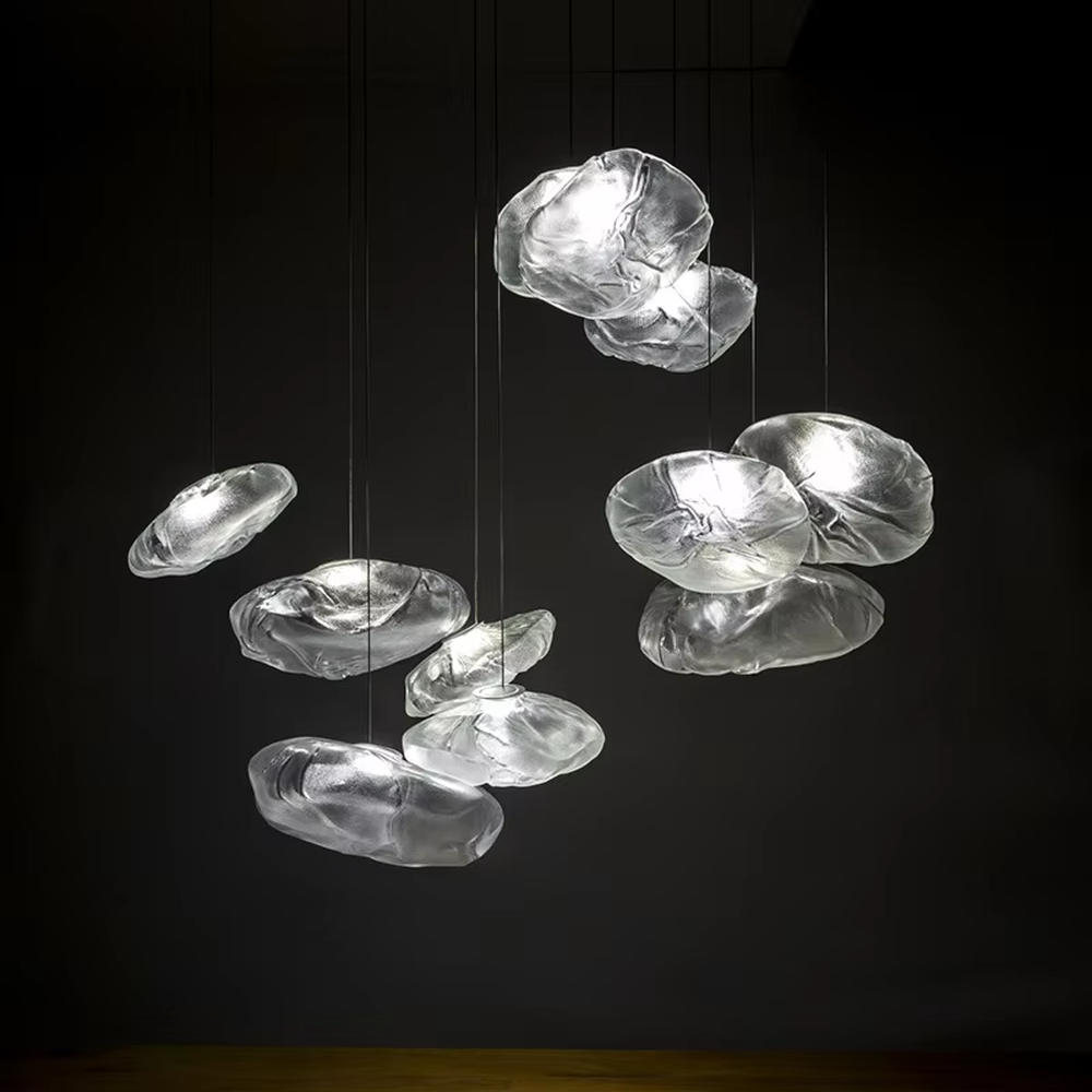 Art pleated metal cloud cluster chandelier (warm light), warm light effect, creating a cutting-edge artistic high-end space atmosphere.