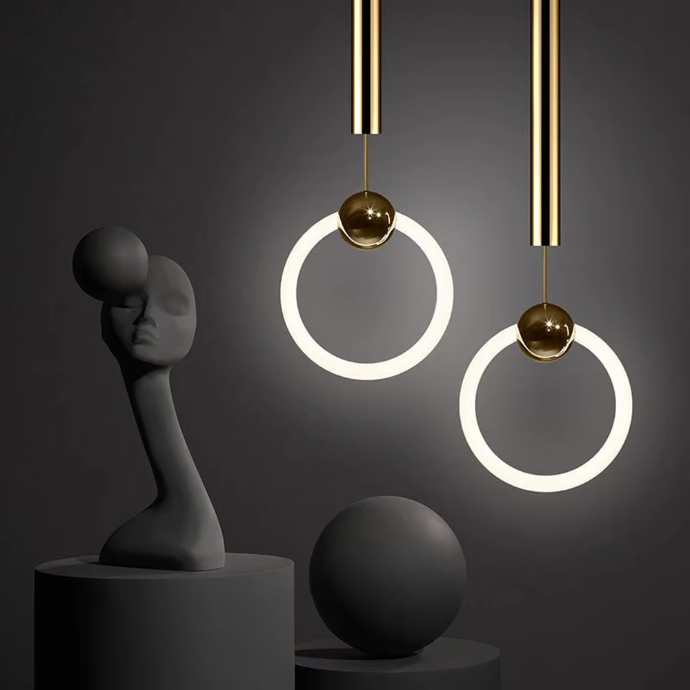 This light luxury small ring chandelier features a gold metal suspension rod, paired with a luminous LED ring and a gold spherical decoration on top, with a simple and elegant shape, serving both lighting and decorative purposes, ideal for dining rooms, bedrooms, light luxury commercial spaces and other scenarios.