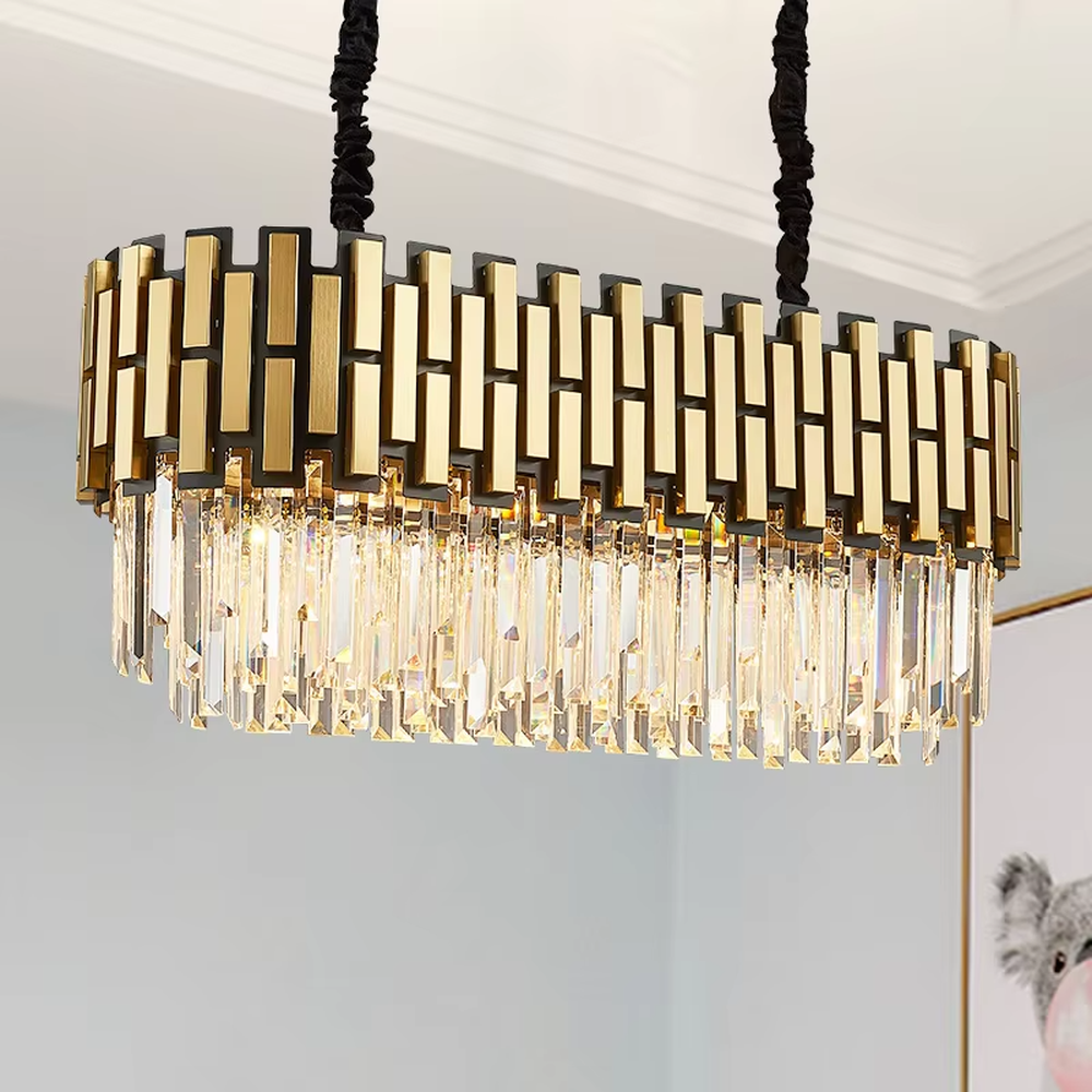 Light luxury black-gold strip frame circular crystal chandelier, decorated with pendant transparent crystal strips, brilliant and gorgeous lighting, creating a high-end light luxury atmosphere.