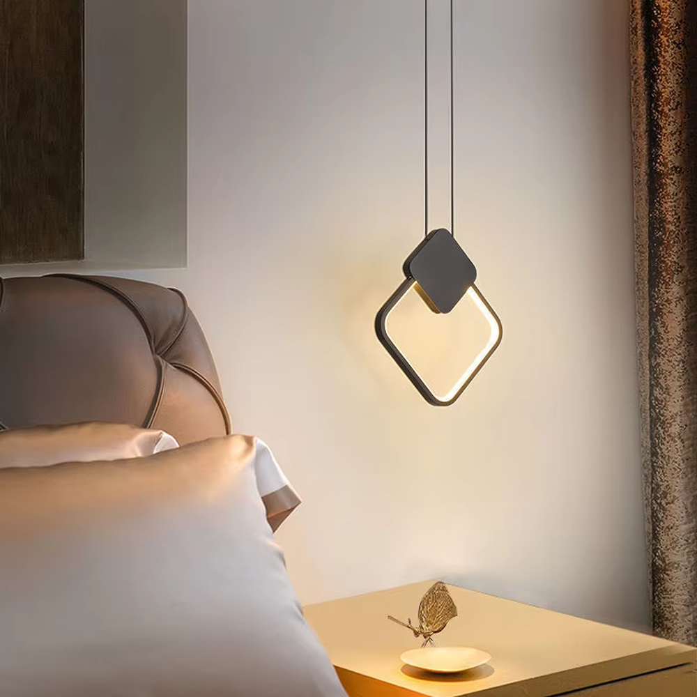 Modern minimalist geometric shape combination hanging lamp, three shapes (circle/diamond/long ellipse) + black-brown line lamp body + thin suspension rope, soft and uniform light, creating a simple high-end home atmosphere.