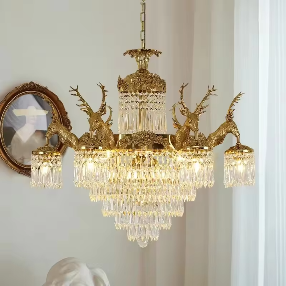 European palace-style golden deer-shaped crystal chandelier, warm light effect, creating a luxurious and elegant nature-themed space atmosphere.
