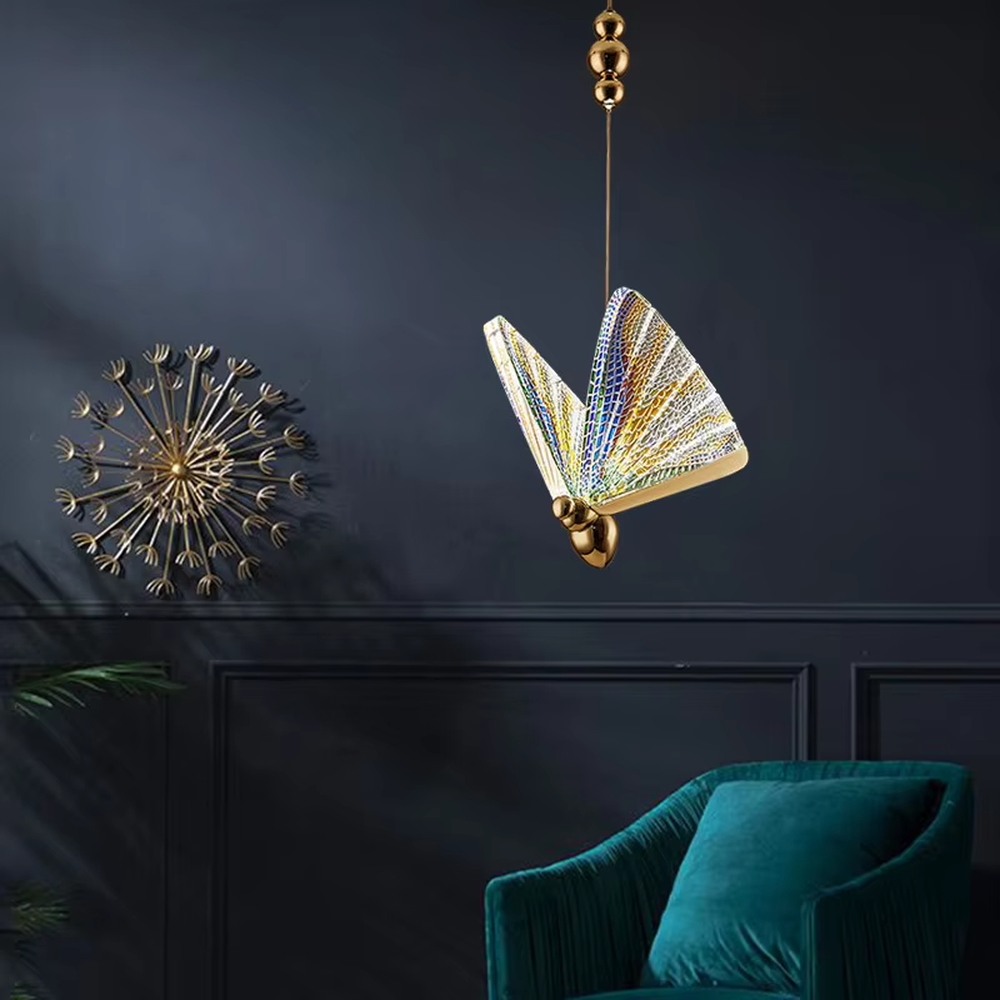 Light luxury butterfly-wing shaped single-head chandelier, with butterfly wing textures made of colored mosaic glass, paired with a gold metal base and hanging structure. It emits soft, transparent, and colorful light, combining artistic decorativeness and lighting function, suitable for atmosphere creation and supplementary lighting in spaces such as entrances, bedroom nightstands, and dining bars.