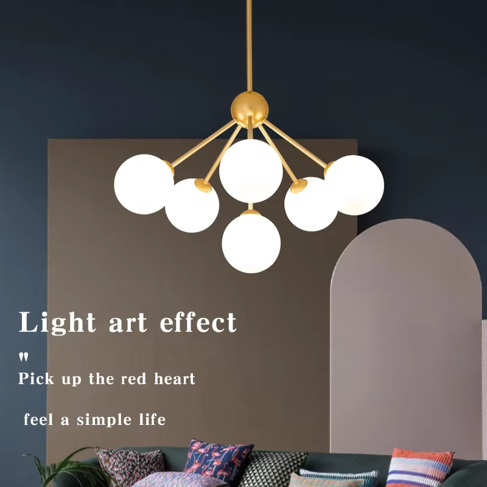 Modern minimalist molecular structure chandelier, with a golden metal frame and amber glass bubble lampshades, featuring a light and flexible appearance, combining decorative and lighting functions, suitable for living rooms, dining rooms, bedrooms and other modern minimalist style spaces.