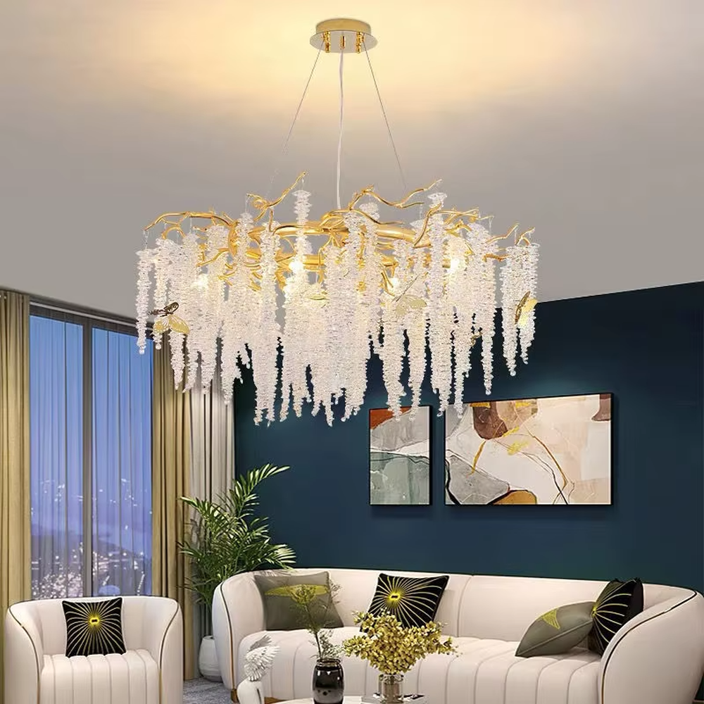 Modern light luxury vine-tassel crystal chandelier, with a gold branch-shaped metal frame paired with cascading crystal particles, emitting brilliant and soft light, combining artistic decorativeness and lighting function, suitable for core lighting and atmosphere creation in living rooms, dining rooms, villa high-ceiling spaces, etc.