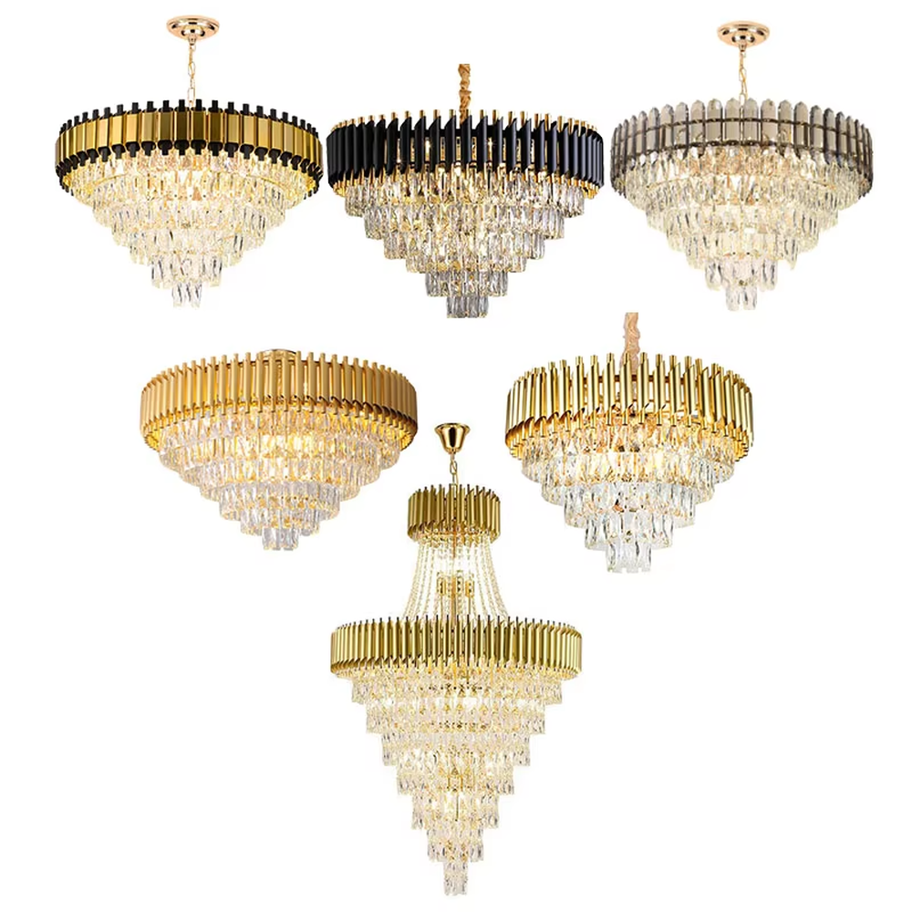 This modern light luxury linear chandelier features a black and gold contrasting metal frame paired with layered crystal pendants. Light refracts through the crystals to emit a brilliant glow, serving both lighting and decorative purposes, suitable for modern light luxury spaces such as dining rooms and villa living rooms.