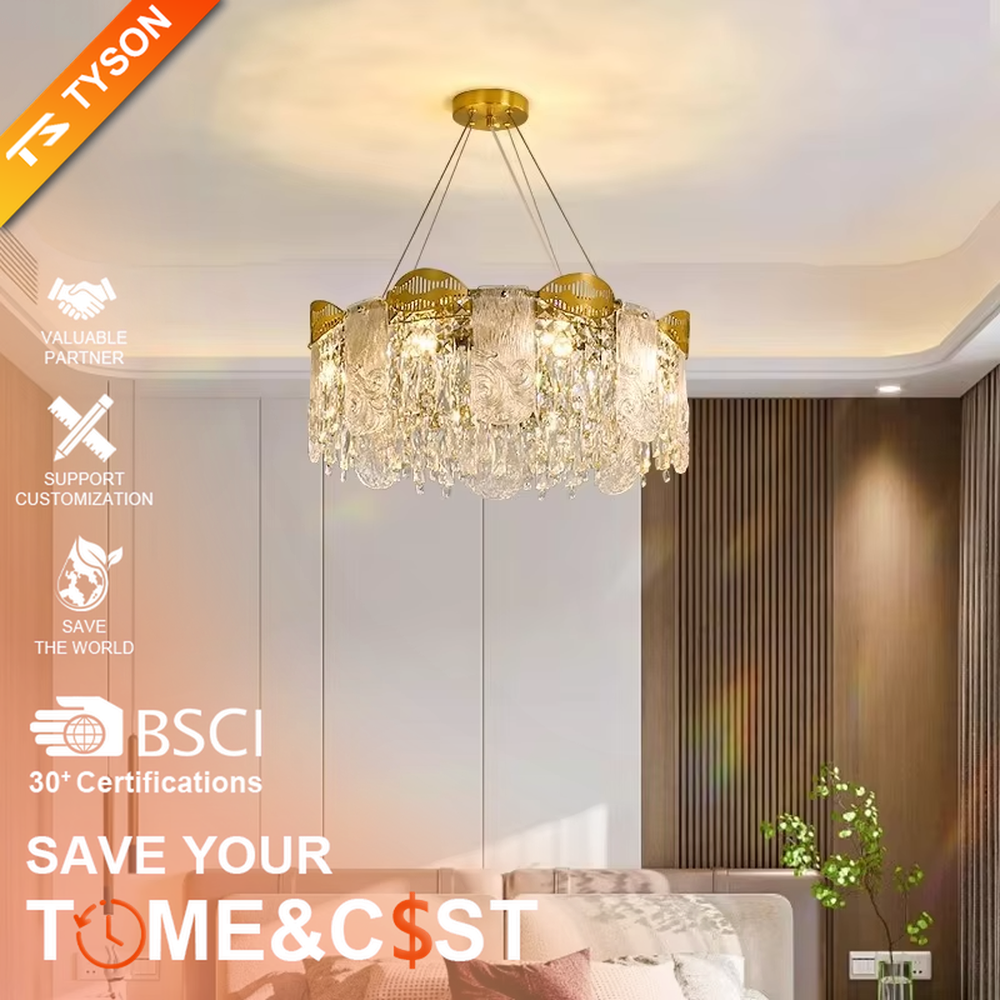 This modern light luxury linear crystal chandelier features a gold metal frame, with dense transparent long crystals hanging down and hollow-textured metal decorative blocks on top. When lit, light refracts through the crystal to emit a brilliant and soft glow, combining an exquisite texture with an ambient atmosphere. Ideal for dining rooms, bars, light luxury apartments, and other spaces, it adds an exquisite and sophisticated touch to modern minimalist or light luxury home environments.