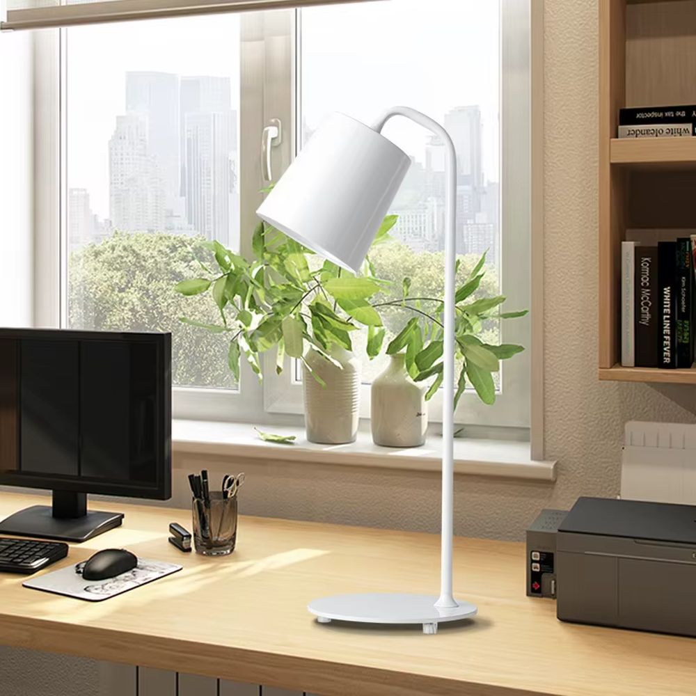 Modern minimalist bright green curved-arm metal floor lamp, bright metal material + warm light effect, creating a fresh and vibrant home atmosphere.