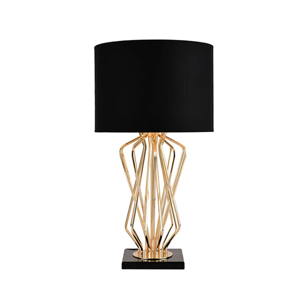 Modern luxurious black-gold geometric interwoven metal stand table lamp (black fabric lampshade + golden interwoven poles + black base), warm light effect, creating a high-end artistic atmosphere.
