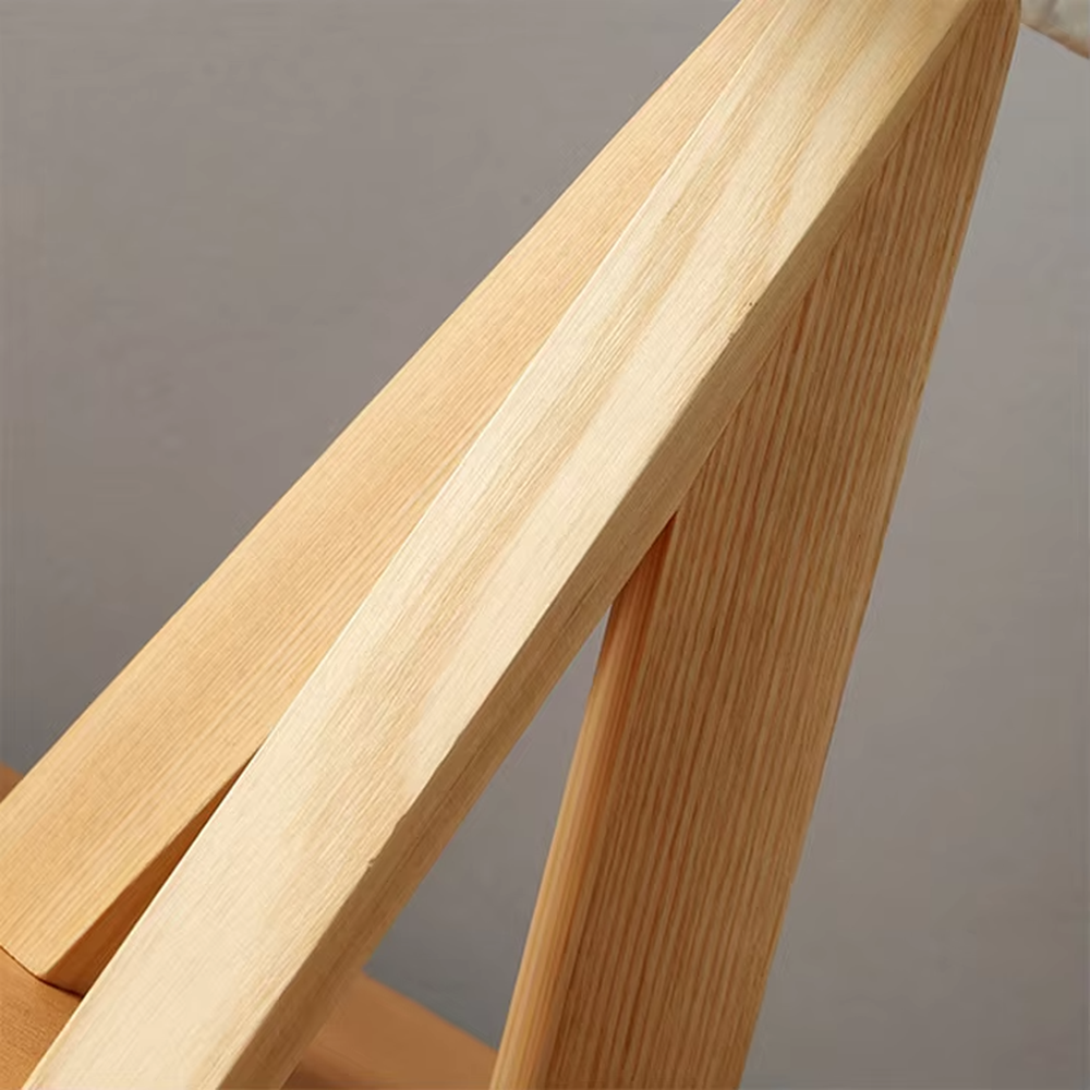 Nordic wooden tripod table lamp (log tripod stand + fabric lampshade), warm light effect, creating a natural and warm home atmosphere.