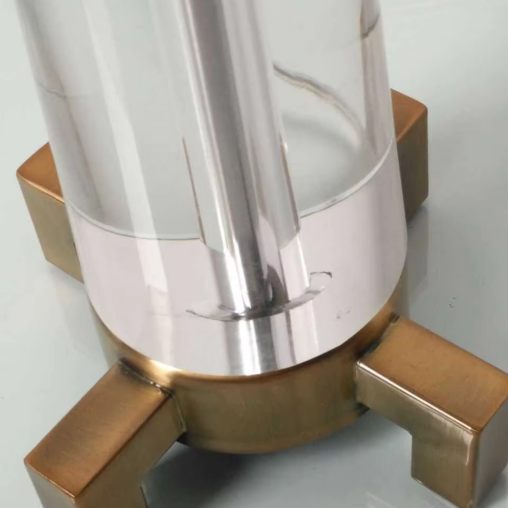 Modern Light Luxury Tapered Crystal Table Lamp, White Fabric Drum Lampshade, Transparent Cut Crystal Lamp Body with Gold Metal Base and Accents, Serves Both Lighting and Decorative Purposes, Ideal for Bedrooms, Living Rooms, Foyers, etc.