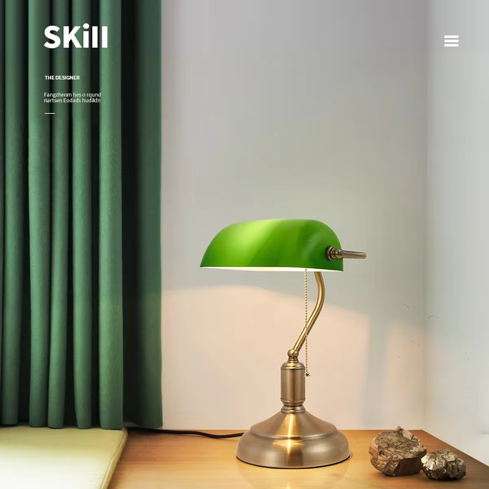 Vintage industrial-style green shade brass adjustable table lamp, semi-circular green shade + brass metal stand + pull chain switch, soft warm light creates vintage atmosphere.