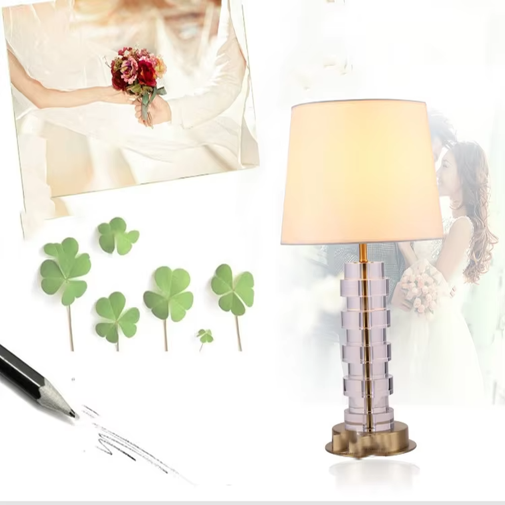Light Luxury Stacked Acrylic Table Lamp (Off-white Fabric Umbrella Lampshade + Transparent Acrylic Stacked Lamp Post + Gold Metal Base), warm light effect, creating an exquisite and elegant home atmosphere.