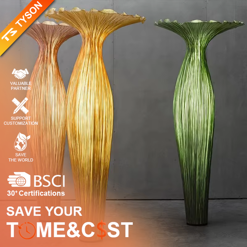 Modern art-style bud-shaped translucent floor lamp (size combination), textured material + warm yellow light effect, creating a soft artistic atmosphere.