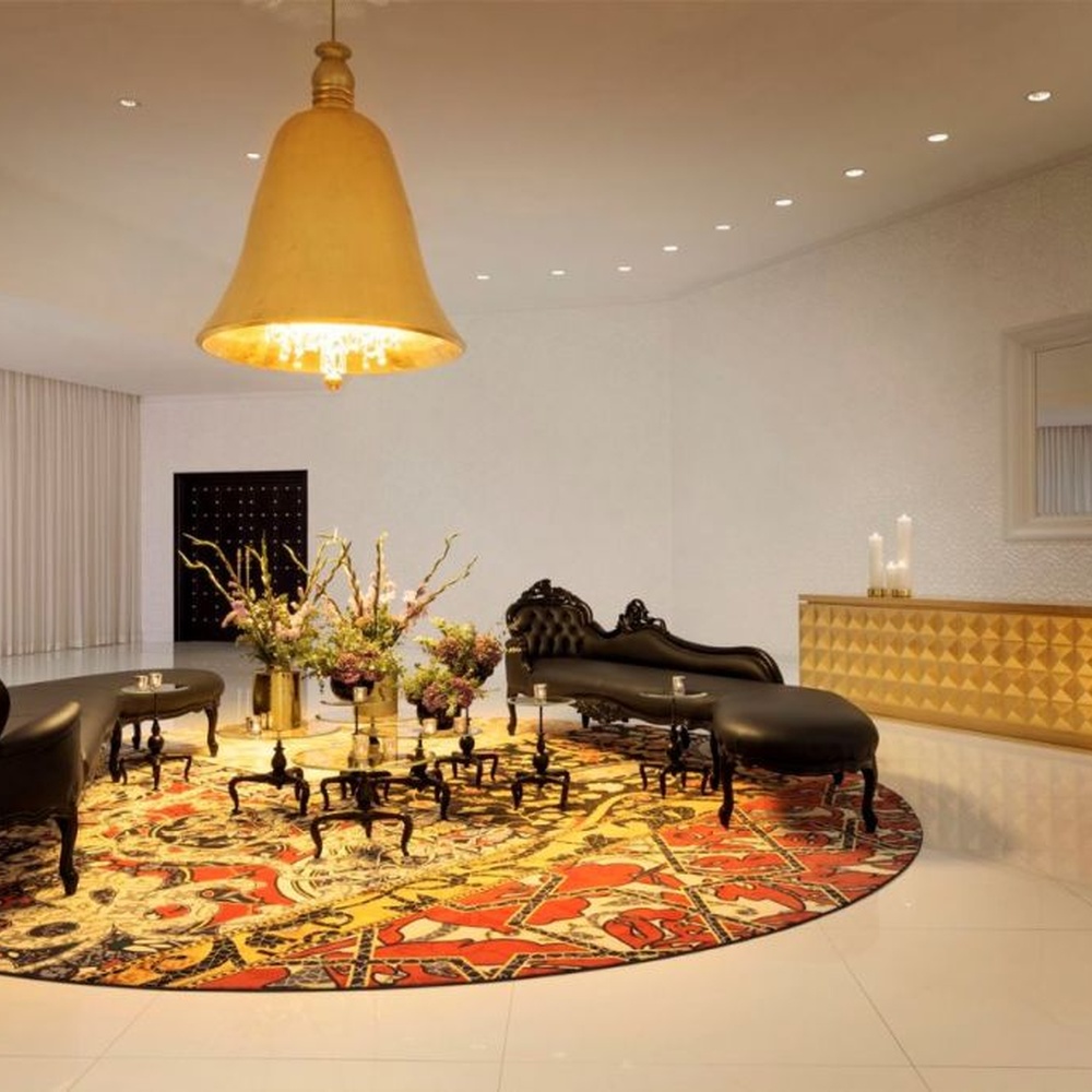 European Luxury Recessed Crystal Chandelier, Branch structure made of transparent K9 crystal embedded in a circular luminous ceiling, serves both lighting and decorative purposes, ideal for high-end banquet halls, luxury wedding venues, star hotel lobbies and other large public spaces.