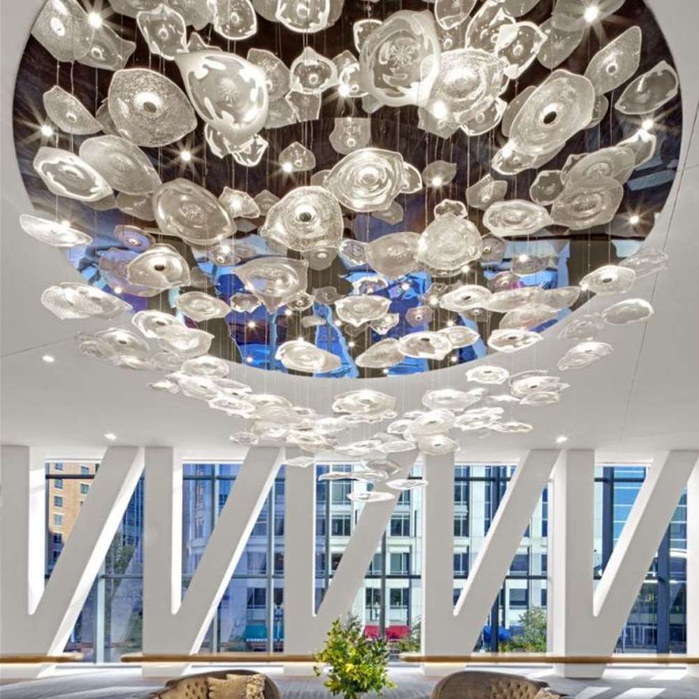 Modern Luxury Waterfall Crystal Chandelier, Composed of Numerous Transparent Crystal Strips Suspended in Layers, Serves Both Lighting and Decorative Purposes, Ideal for Hotel Corridors, Banquet Halls, Office Building Lobbies, High-End Clubs, etc.