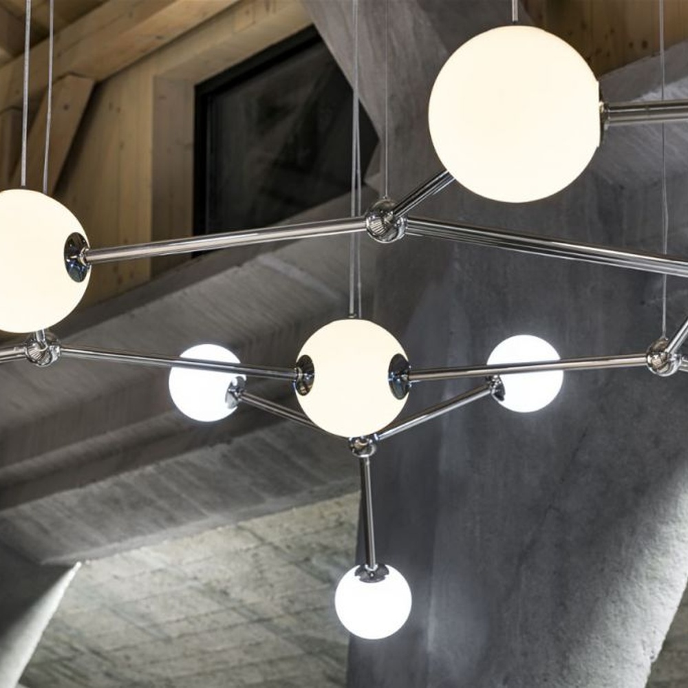 Modern Industrial Style Molecular Structure Chandelier, Chrome Metal Frame with Milk White Luminous Spherical Shades and Transparent Decorative Balls, Serves Both Lighting and Decorative Purposes, Ideal for LOFT High-Ceiling Spaces, Creative Offices, Industrial Style Restaurants, etc.