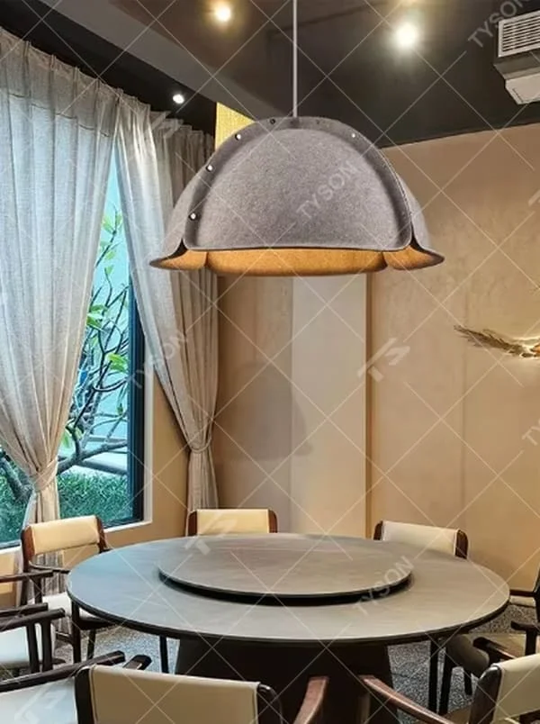 This is a modern minimalist red spliced dome chandelier, with a red spliced dome shape, featuring a minimalist and grand design, modern and stylish. It is used for space lighting and decoration, creating a modern minimalist or vibrant atmosphere. It is suitable for modern minimalist restaurants, Nordic-style home living rooms, creative office areas and other places.