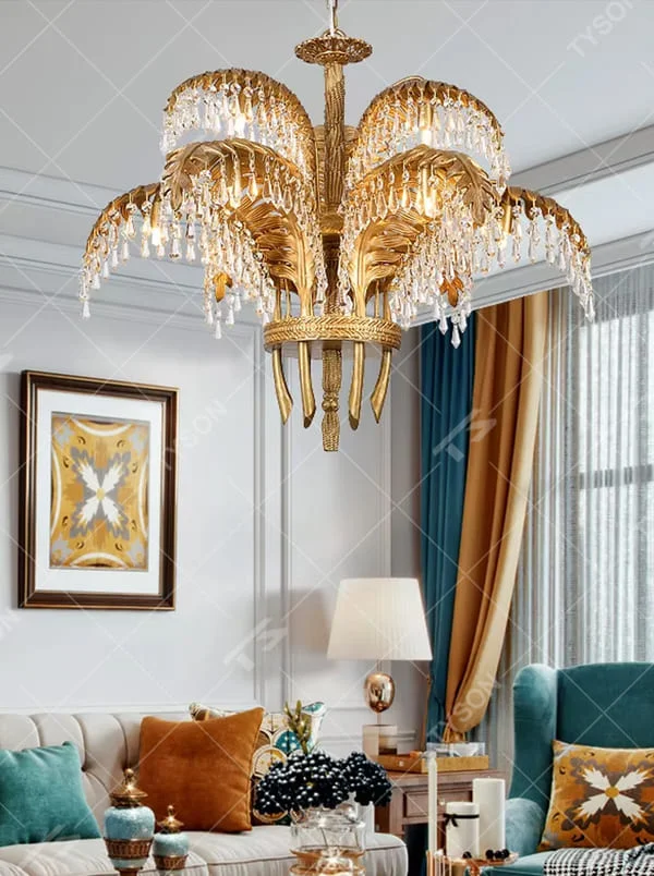 This is a luxurious tropical-style golden palm leaf crystal chandelier, with a golden metal palm leaf structure and numerous crystal pendants, featuring strong luxury and tropical artistic sense, brilliant lighting. It is used for space lighting and decoration, creating a high-end luxurious tropical atmosphere. Suitable for luxury villa living rooms, tropical-themed restaurants, high-end hotel lobbies and other places.