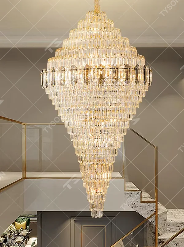 Luxurious conical full-crystal chandelier, golden metal frame + dense long crystal pendants, brilliant and gorgeous lighting, creating a high-end luxurious atmosphere.