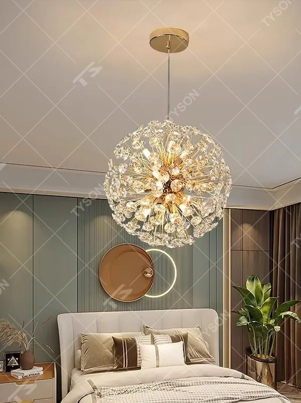 Light luxury dandelion-shaped golden frame crystal ball chandelier, warm light effect, creating an exquisite artistic space atmosphere.