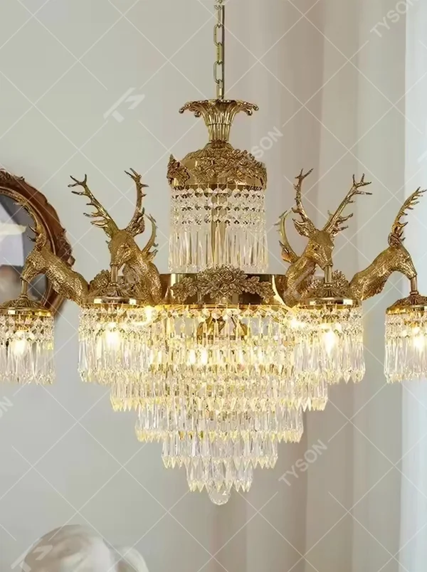 European palace-style golden deer-shaped crystal chandelier, warm light effect, creating a luxurious and elegant nature-themed space atmosphere.