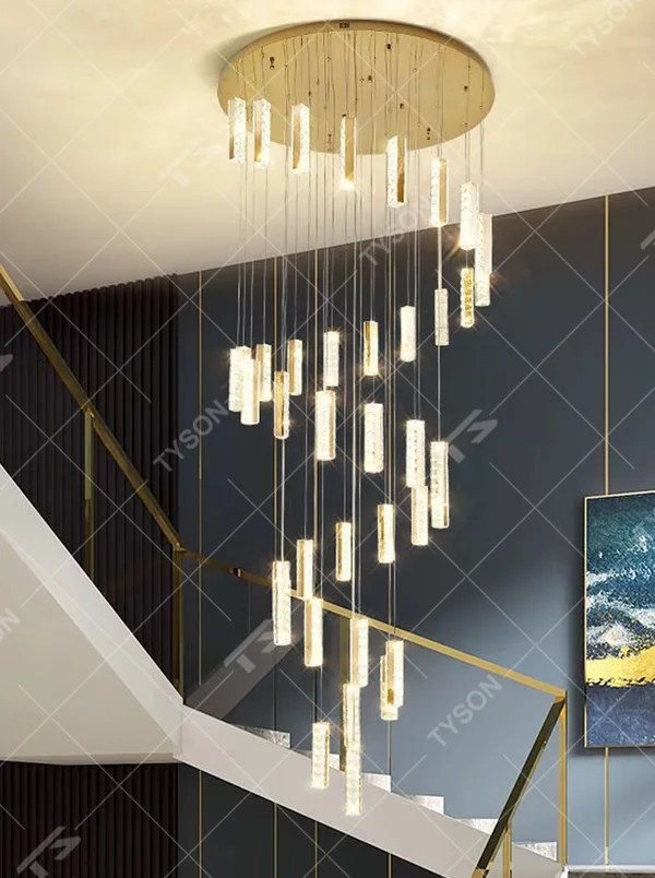 Modern light luxury crystal cylindrical multi-head cascading chandelier, with multiple groups of luminous crystal cylindrical lamp heads hanging staggered, emitting soft and transparent light, combining artistic decorativeness and lighting function, suitable for core lighting and atmosphere creation in high-ceiling spaces such as duplex stairs, villa hollow areas, and high-ceiling living rooms.