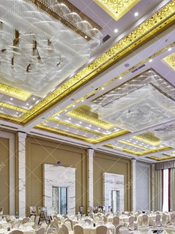 This large-scale engineering crystal ceiling lamp consists of a large number of transparent crystal strips arranged vertically, creating a geometric texture visual effect. Light refracts through the crystals to emit a brilliant and soft halo, serving both lighting and decorative purposes, suitable for high-end large commercial spaces such as hotel lobbies and banquet halls.