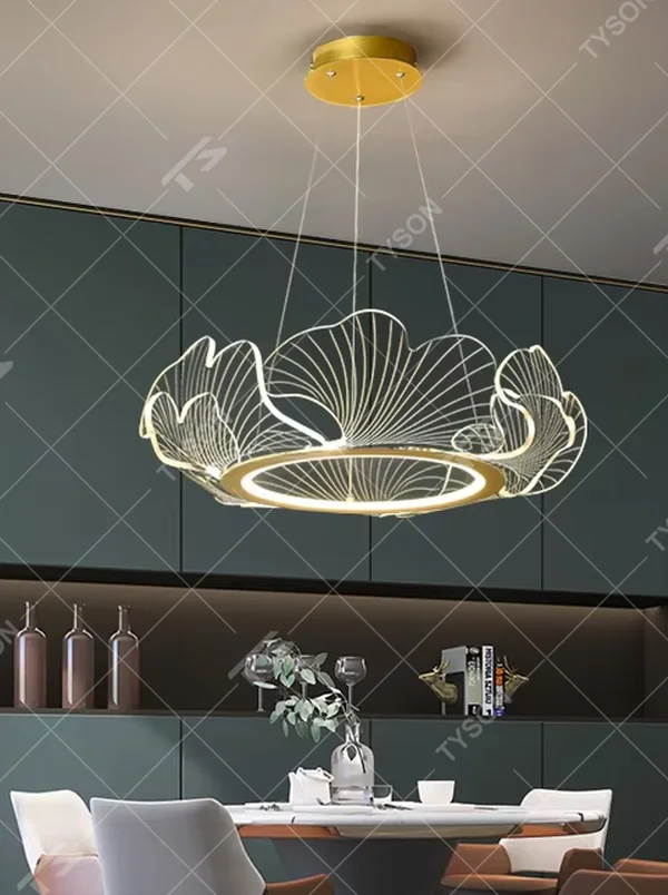 A new Chinese light luxury style ring chandelier, inspired by ginkgo leaves, crafted with a gold metal frame and translucent ginkgo leaf-shaped panels. It emits a soft and warm glow when lit, combining artistic decoration with lighting functionality, ideal for creating an elegant and poetic space atmosphere.
