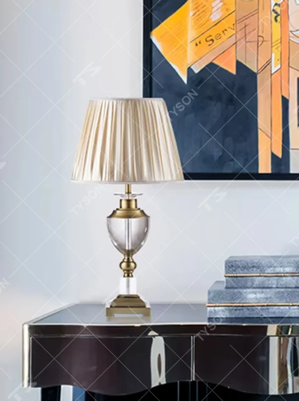 Modern Light Luxury Pleated Fabric Table Lamp, Off-white pleated fabric lampshade, transparent crystal and gold metal combined lamp body, serves both lighting and decorative purposes, ideal for entryways, living rooms, bedrooms, studies and other light luxury spaces.