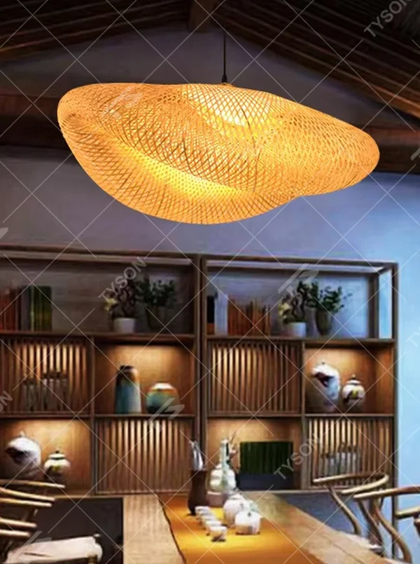 This wabi-sabi style hand-woven rattan cloud chandelier is made of natural rattan woven into an irregular UFO shape. Warm light passes through the woven texture to emit a soft and transparent halo, combining natural texture and artistic atmosphere, suitable for lighting and decoration in natural style spaces such as restaurants and tea rooms.