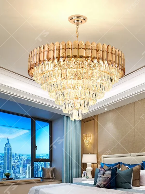 This modern light luxury multi-layer conical crystal chandelier features an upper frame of black-gold metal strips and a lower layer of multiple tiers of transparent crystal strips, forming a full conical dome shape. When lit, light refracts through the crystal to emit a brilliant and luxurious glow, combining a bold texture with an ambient atmosphere. Ideal for villa living rooms, high-end clubs, luxury dining rooms, and other spaces, it adds an elegant and exquisite touch to European luxury or modern light luxury environments.